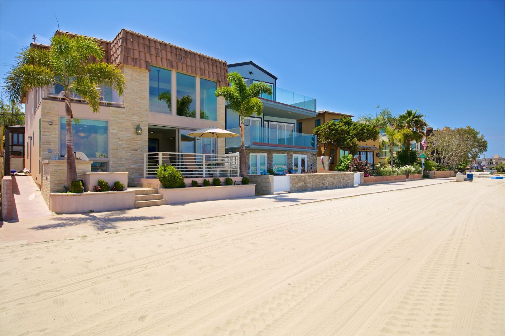 beachside vacation rentals in Mission Beach